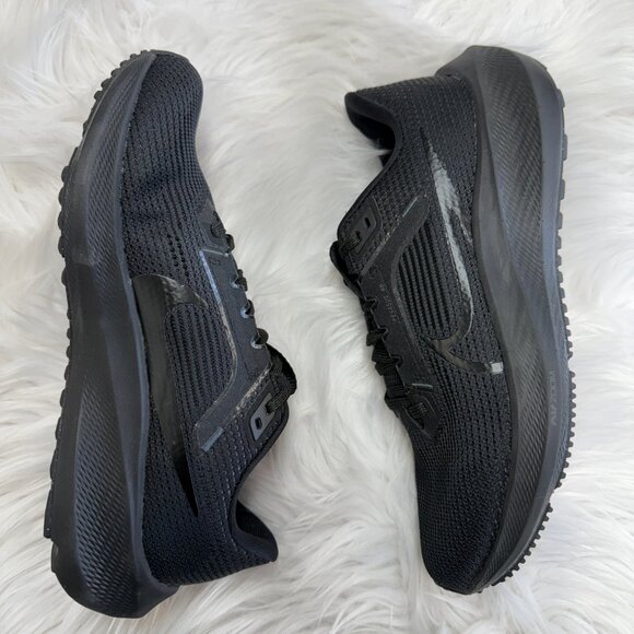 Nike Air Zoom Pegasus 40 Low Womens Running Shoes Black DV3854-003 VNDS Sz 7 - Picture 4 of 7